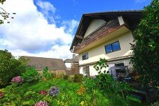 Hauptbild 4-Parteienhaus in Hennef-Lichtenberg