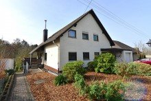 Au�enansicht Gro�z�gige 3-Zimmer-Erdgeschosswohnung mit Kamin