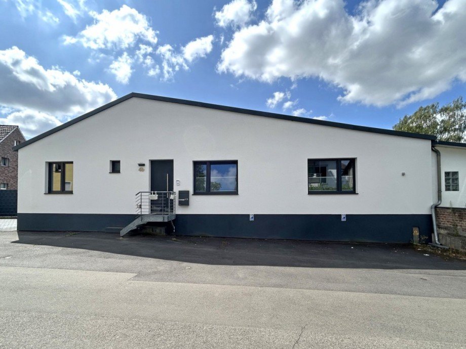 Ansicht Stra�e B�rohaus Hennef