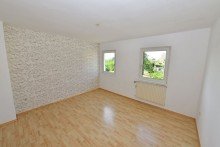 Zimmer Obergeschoss Verkauf im Bieterverfahren: 3-Parteienhaus mit Entwicklungspotenzial in Hennef-Uckerath