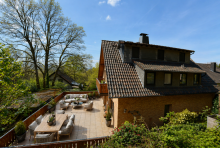 Au�enansicht - visualisiert Siegburg-Seligenthal: Solides Zweifamilienhaus in naturnaher Lage