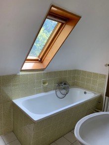 Bad Dachgeschoss Viel Platz, viele M�glichkeiten: Zweifamilienhaus mit gro�em Garten in Hennef-Allner