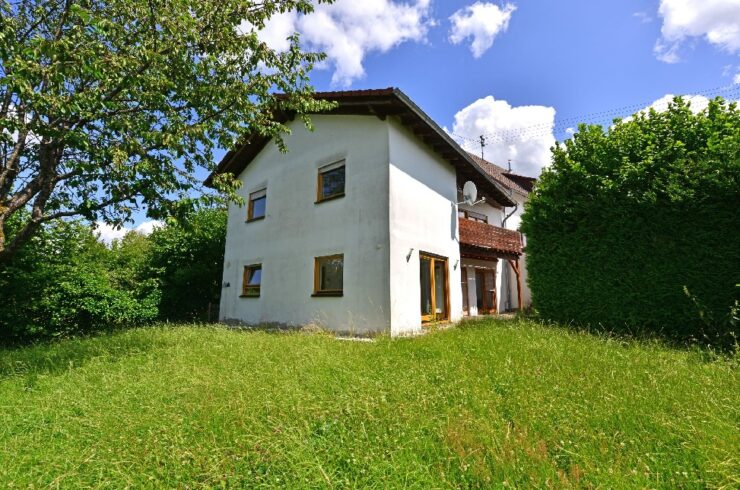 Renovierungsobjekt mit Charme: Wohneigentum in Weyerbusch im Bieterverfahren